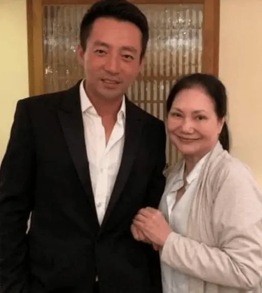 台媒曝大S树葬本周举行，传汪小菲明日返台应战，与S妈做个了断