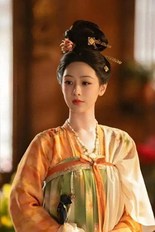 盘点中年离婚女星：有人事业爆红，有人跌落谷底，有人遗憾离世
