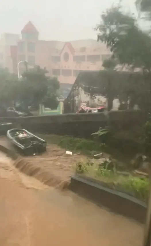 台風“樺加沙”登陸廣東 已致台灣地區14死124失聯