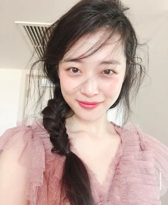 韩女星崔雪莉死亡 生前旧照回顾-“崔雪莉”