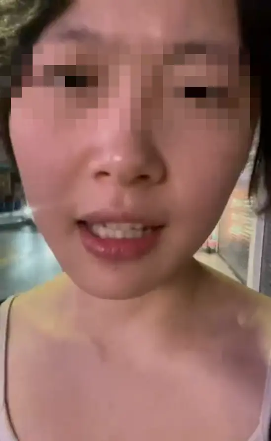 “失联”的19岁少女露面，自称曾遭侵害，父亲否认