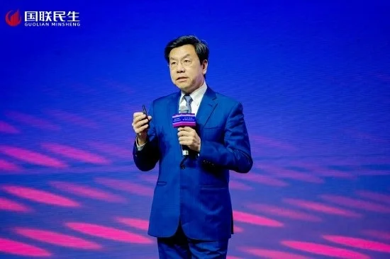 李开复：AI时代会让每个App 都比人更聪明