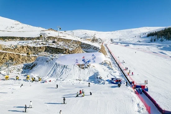 大型网游牵手冰雪文旅，可可托海滑雪场邂逅冬梦奇遇-可可托海国际滑雪场简介
