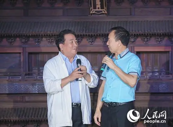 陈丽华的“老北京城门”奏响文化协奏曲-老城门歌曲