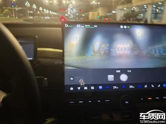 长安启源A06遭集体投诉：摄像头现严重油膜 影响辅助驾驶安全