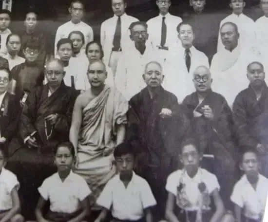 1922年太虚大师创办武昌佛学院并受聘为院长