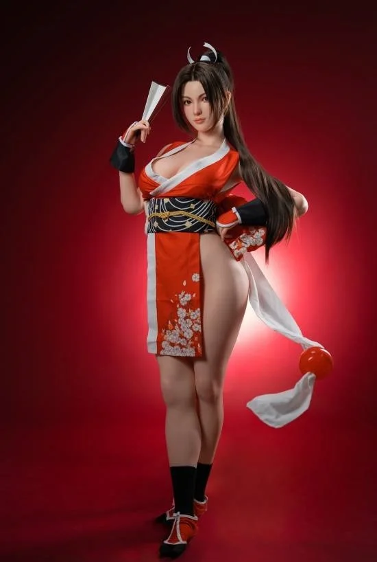 逼真人偶