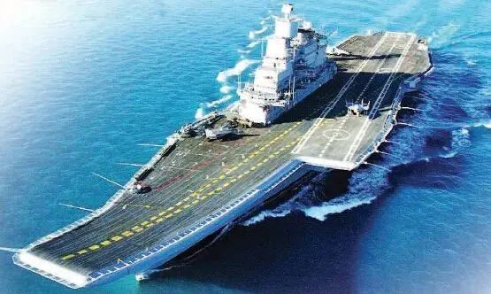印度“维克拉玛蒂亚”号航母，原为俄罗斯基辅级航母“戈尔什科夫海军上将”号 图：中国军网
