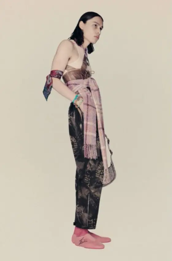 Acne Studios 呈现 2024 春夏男装系列