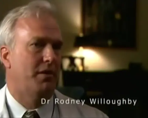 威洛比医生（图源：YouTube）
