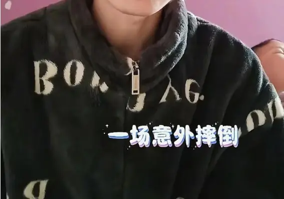 胡亮在短视频里，说这是“一场意外”。