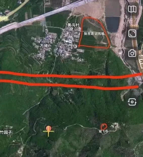 滑翔伞训练基地与电网区位示意图，红色横线代表正在建设的电网走向。