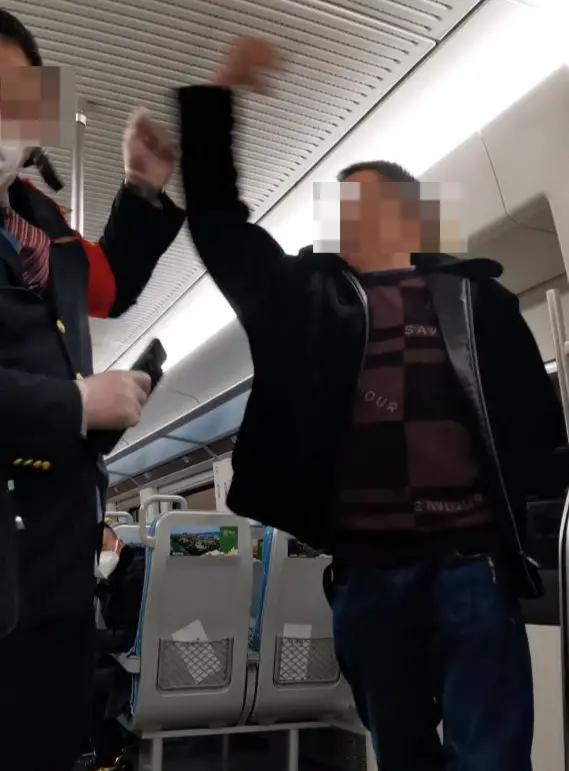 ▲事发现场 据视频截图