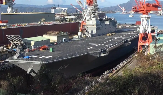 换装平头甲板 日本“加贺”号准航母变身真航母