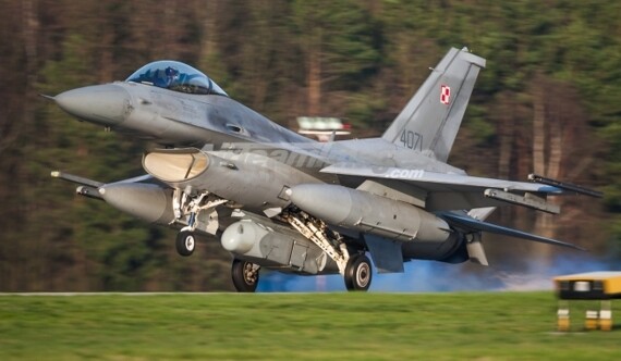 波兰斥资38亿美元升级全部F-16战斗机