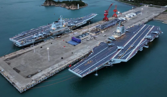 福建舰入列，人民海军迈入“三航母时代”