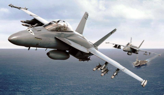 距委领空“最近的一次” 两架美军战机飞越委内瑞拉湾