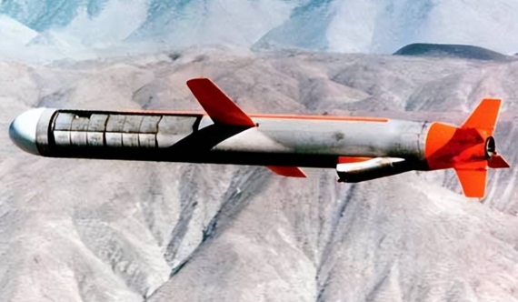 日本正式接收“战斧”巡航导弹 迈出危险一步