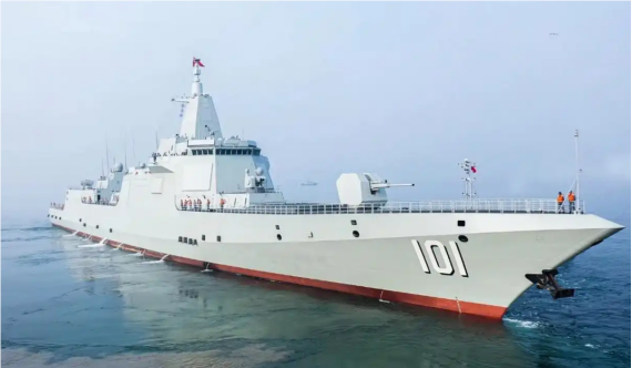 “万吨大驱”十舰入列，中国远海战力大跃升