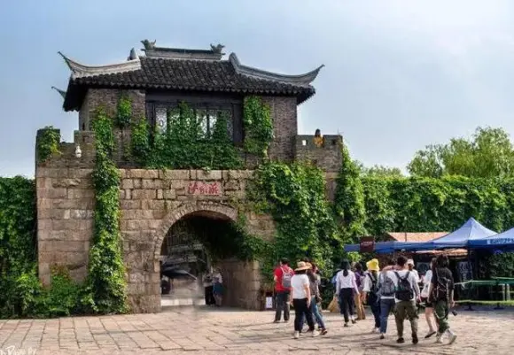 苏州旅游攻略，必去景点推荐-苏州必去4个景点视频介绍