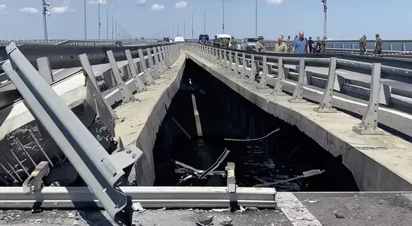乌克兰承认袭击克里米亚大桥，布林肯回应