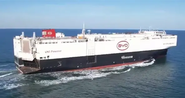 ● 比亚迪自己的首艘汽车运输船去年抵达欧洲引发关注