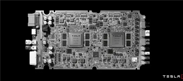 主板烧到96℃能煎蛋！特斯拉老车主破大防：别更FSD V14 Lite