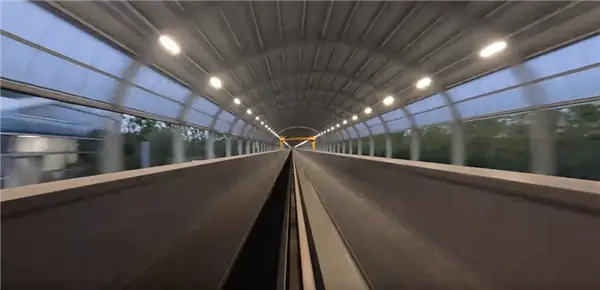 贴地飞行！5.3秒飙到800km/h 国产高铁模型车刷新世界纪录