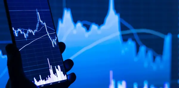 摩根大通上调苹果目标价至315美元 iPhone业务表现出色