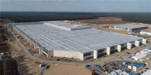 马斯克:你不必为AI失业焦虑 10年内上班将全凭自愿!