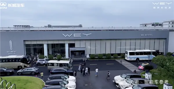 理想系CEO半年下课 魏建军重启本土派高管执掌魏牌！