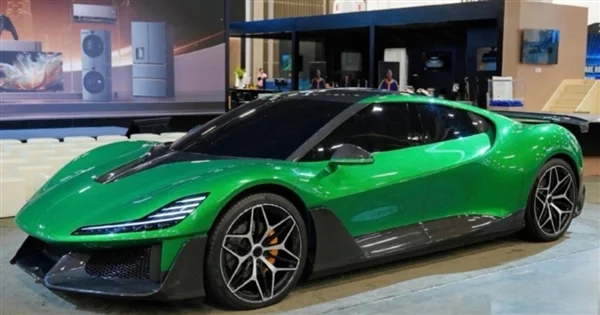 追觅首款超跑亮相CES：造型战斗拉风 马力1876匹