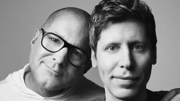 OpenAI首款AI设备蓄势待发 或于2026年下半年亮相