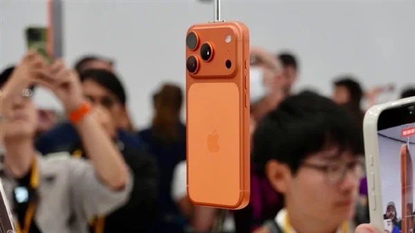 提前看到手机、芯片设计图没用:中国厂商无法造出真苹果iPhone 18