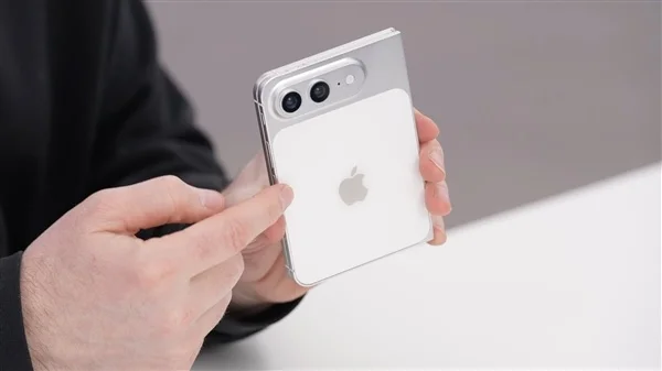 时隔9年！iPhone Ultra重回指纹识别：祖传Face ID惨遭抛弃