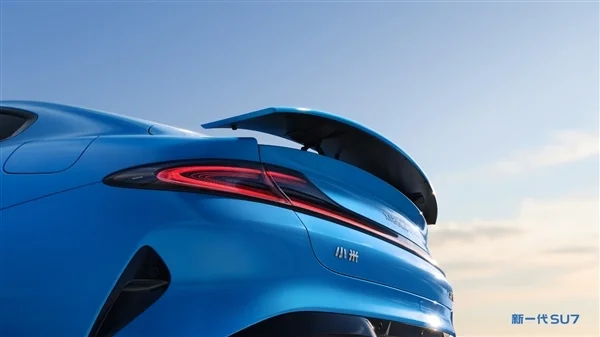 小米回应新SU7变重:大幅升级!标配2200MPa小米超强钢内嵌式防滚架等