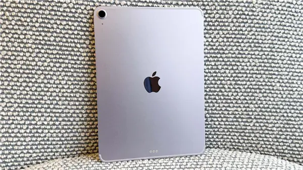 苹果呼吁用户尽快完成设备升级：覆盖iPhone、Mac、Vision Pro