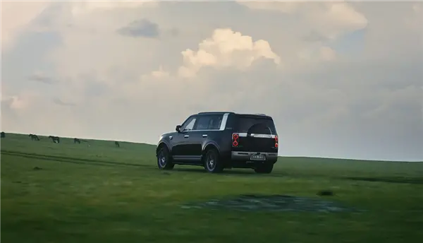 鸿蒙智行首款方盒子SUV 享界G9电池信息公布:纯电120度