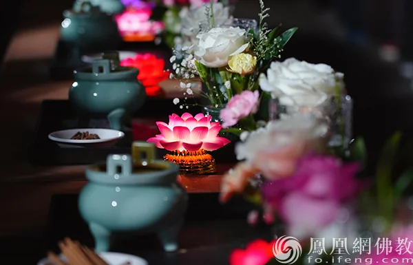 两岸一家亲！第十一届闽台佛教论坛传灯活动在福州万佛寺举行