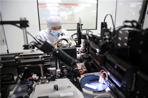 中国第一台！高端晶圆激光切割设备核心部件100%国产化