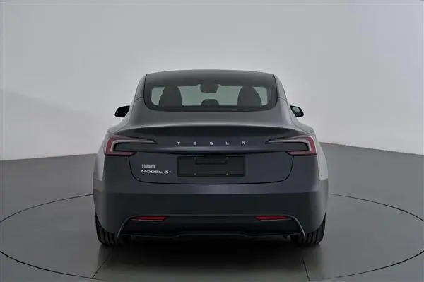特斯拉Model 3+实车亮相：续航全系最长 有望9月上市(图1)