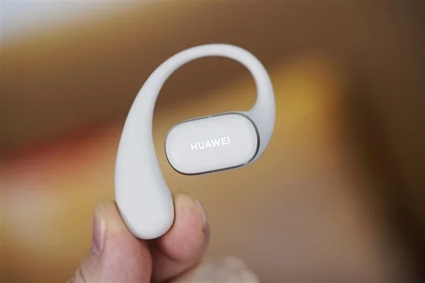 华为首款开放式耳挂耳机！FreeArc图赏