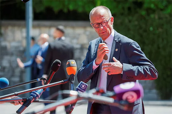 ����ʱ��6��5�գ��¹�����Ĭ�ĳ�ϯŷ��-���Ͷ��ɷ�� ·͸��