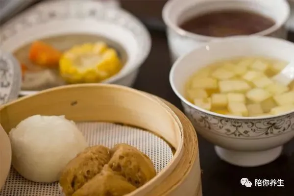 一个月不吃晚饭能瘦多少斤 想要瘦下来 应这么做（一个月不吃晚饭能减多少）