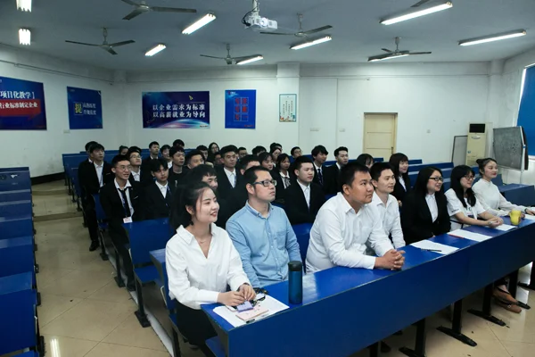 零基础想学编程，请问难不难？想要入门的话需要学什么编程语言?2