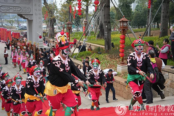 岭南文化的璀璨明珠！非遗甲子英歌舞亮相百花古寺，演绎文化共生