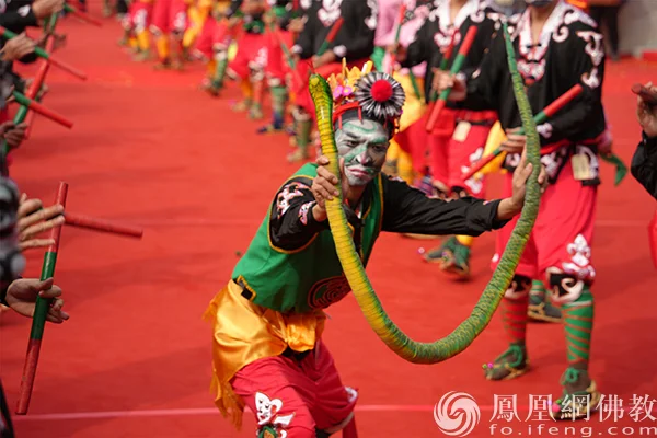 岭南文化的璀璨明珠！非遗甲子英歌舞亮相百花古寺，演绎文化共生