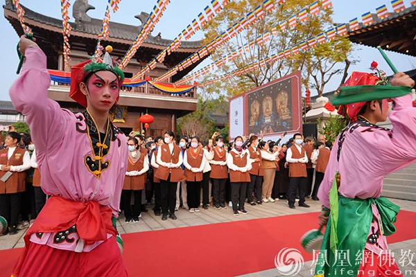 岭南文化的璀璨明珠！非遗甲子英歌舞亮相百花古寺，演绎文化共生