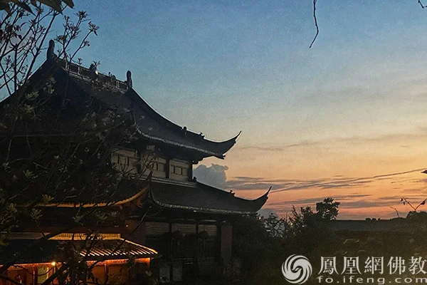 义乌有座傅大士开创的千年古刹，藏着中国最早佛教图书馆密码