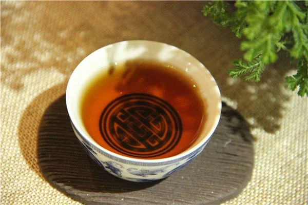 普洱生茶和熟茶的区别-普洱生茶和熟茶的区别是什么?弄懂这4点就够了......